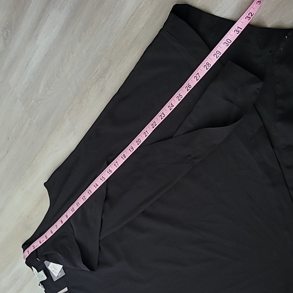 NWT WHBM black asymmetrical top size S - Picture 5 of 6